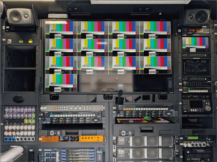 メインモニター